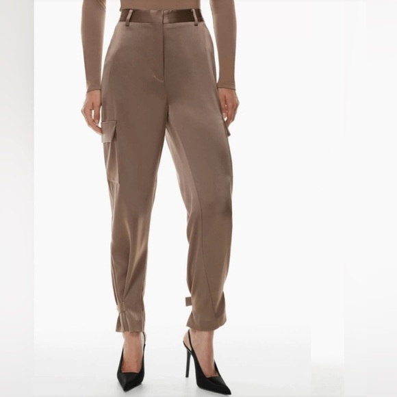 Aritzia Babaton Refined Satin Cargo Pant - size 00 - Picture 2 of 2
